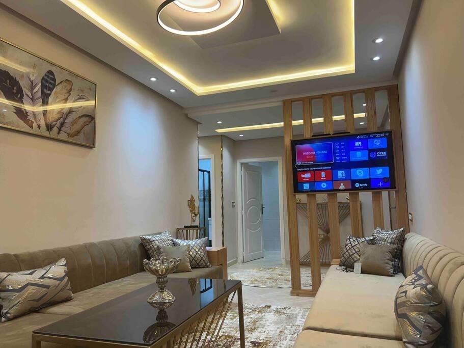 Appartement De Luxe Tangeri Esterno foto
